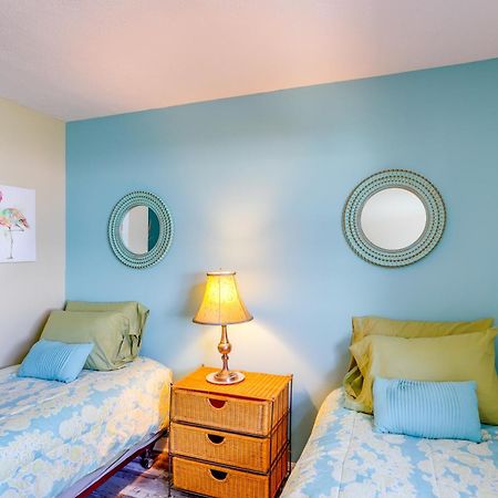 Cozy Middle Bass Island Getaway On Lake Eerie! プットインベイ エクステリア 写真