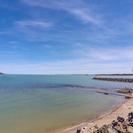 Cozy Middle Bass Island Getaway On Lake Eerie! プットインベイ エクステリア 写真